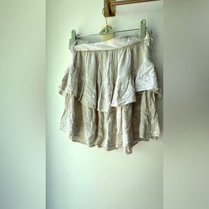 20. NWOT YOUNG THREADS tiered mini skirt. White /cream